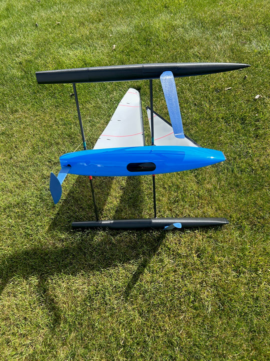 RTF DragonFoiler 65 Foiling Trimaran