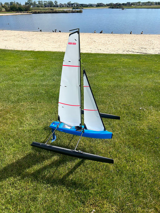 RTF DragonFoiler 65 Foiling Trimaran