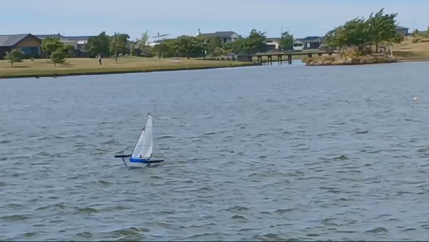 RTF DragonFoiler 65 Foiling Trimaran